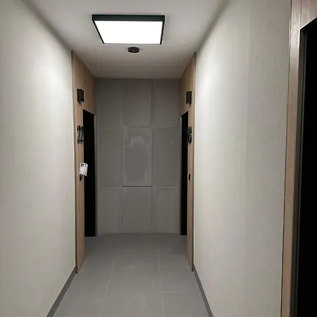 Premium Zamkowa B21 *